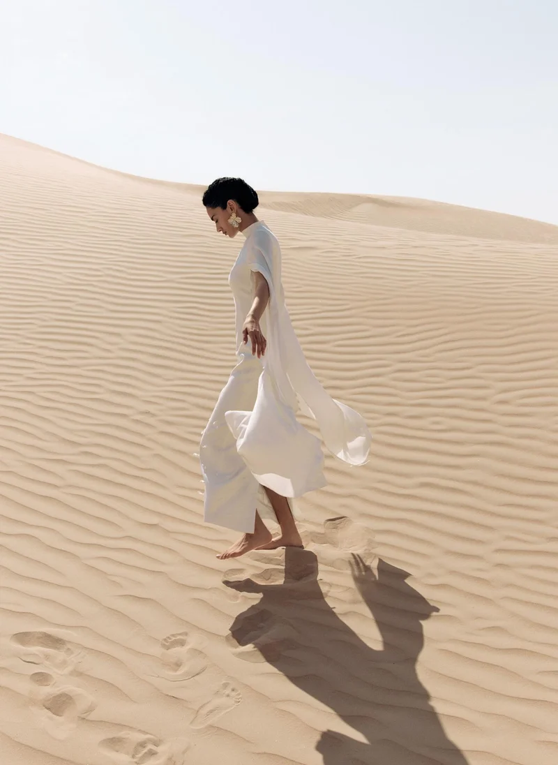 Lichi Maxi dress with loose sleeves and skirt embellishment